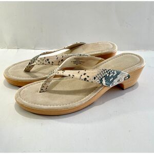 Madden Girl Saassy thong sandal wedges animal print summer casual women 8.5 New